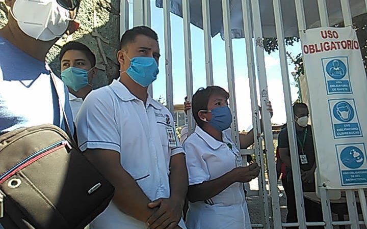 HOSPITAL-GENERAL-AURELIO-VALDIVIESO-TRABAJADORES