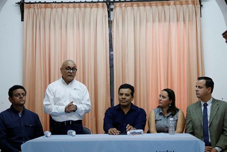 Licenciatura en Economía de la UABJO obtiene re acreditación