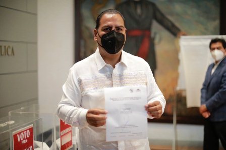 Imperó unidad democrática en elección de la nueva Mesa Directiva del Senado: Monreal Ávila
