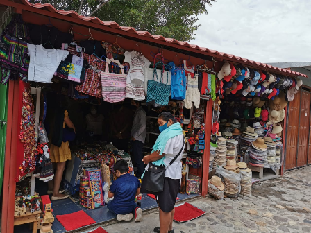 Al abrir Mitla su acceso al turismo por un día, ingresaron 150 vehículos con visitantes