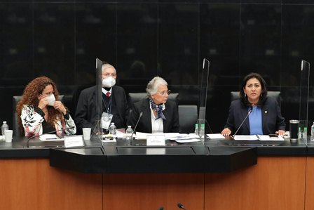 Analizan senadoras y senadores, con la secretaria de Gobernación, acciones de política interior