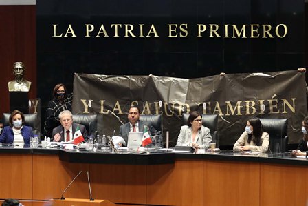 Cuestionan en el Senado al secretario de Salud por políticas públicas emprendidas en la pandemia