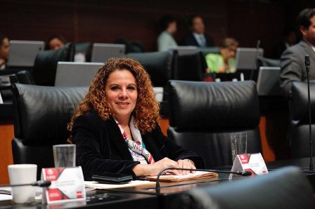 Proponen hasta 10 años de cárcel por venta de litros incompletos de combustibles