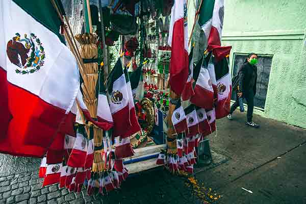 SE MANTIENE FIRME EL NACIONALISMO EN EL CORAZÓN DE LOS MEXICANOS