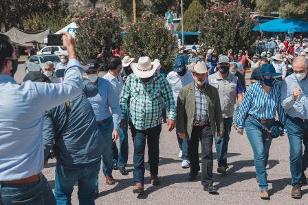 Se reúnen senadores de la Comisión de Recursos Hidráulicos con productores en La Boquilla
