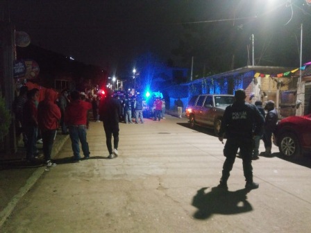 Autoridades municipales de Oaxaca de Juárez disuelven una comparsa en Viguera