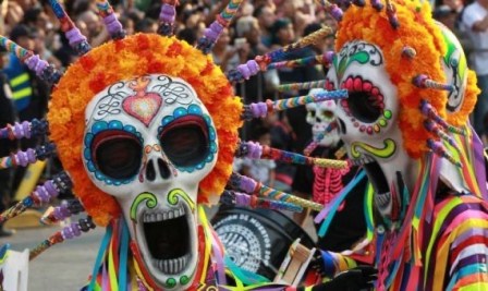 Imparten taller virtual de manualidades con motivo del Día de Muertos