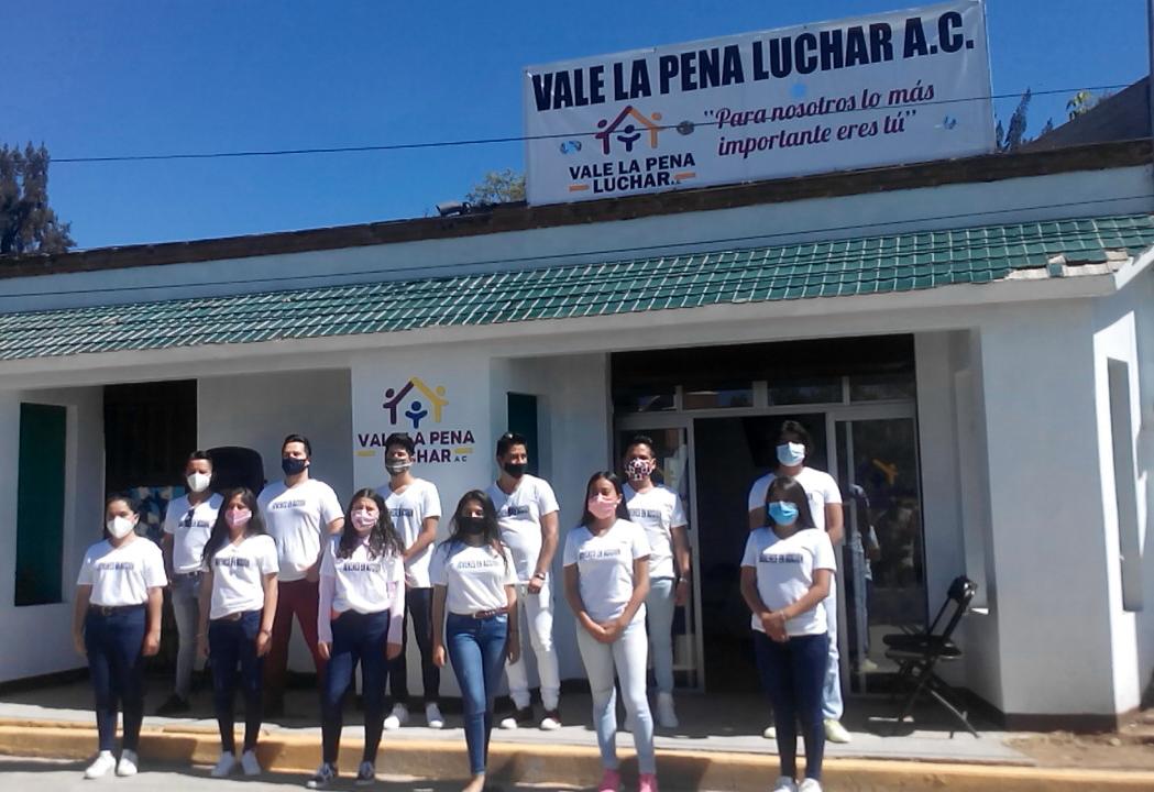 Regresar un poco de lo mucho que Zaachila les ha dado, se proponen jóvenes profesionistas organizados en la asociación civil: Vale la Pena Luchar