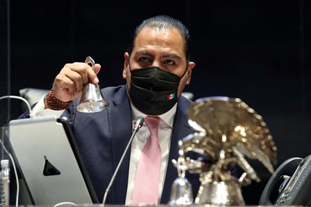 Aprueba Senado, en lo general, reforma para y por el Poder Judicial