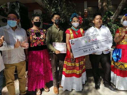 Premia “Vitoria Yan” a ganadores del Primer Concurso de Composición de Sones Istmeños