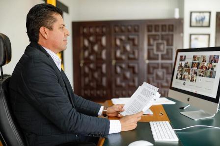 Urge senador mayor inversión directa entre México y Hong Kong