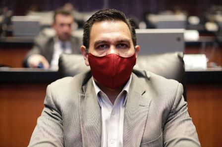 Propone senador vacunar contra Covid-19 a las y los odontólogos