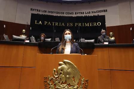 Propone senadora recarga gratuita de tanques de oxígeno