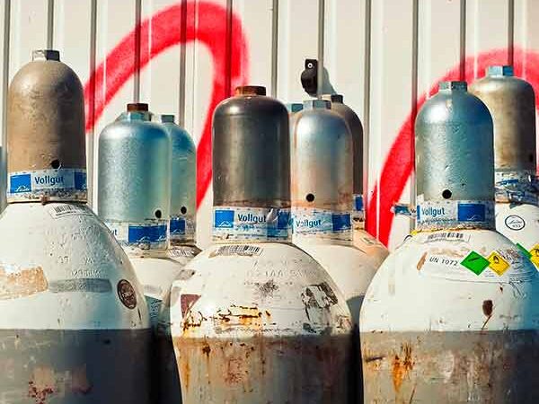 USO DE OXÍGENO INDUSTRIAL EN HUMANOS AFECTA LOS PULMONES