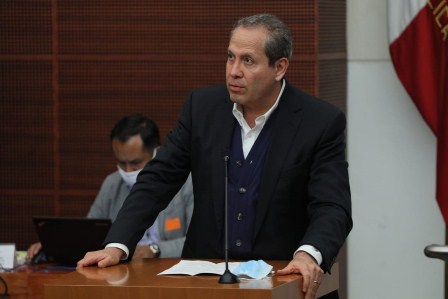 Piden ascensos para militares que combaten la pandemia