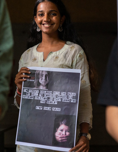 UNA DE CADA TRES MUJERES EN EL MUNDO SUFRE VIOLENCIA FÍSICA O SEXUAL DESDE QUE ES MUY JOVEN