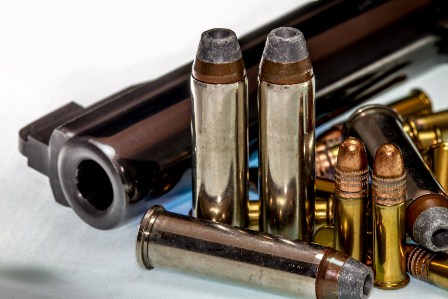 Tratar migración y tráfico de armas