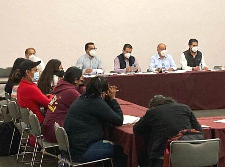 Gobierno de Oaxaca y normalistas alcanzan acuerdo en favor de la paz y el orden