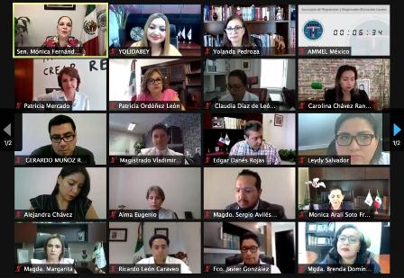 “Mujeres en el Senado de la República".