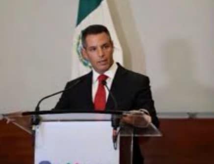 ALEJANDRO MURAT GOBERNADOR DE OAXACA DESIGNA NUEVOS TITULARES DE SEBIEN, SEMOVI Y UNIDADES MÓVILES; DESTACA DESIGNACIÓN DEL EX FISCAL  RUBÉN VASCONCELOS COMO SECRETARIO DE BIENESTAR