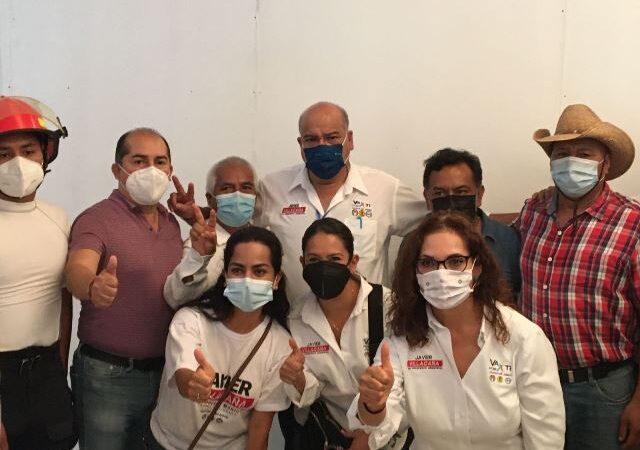 JAVIER VILLACAÑA CANDIDATO A LA PRESIDENCIA DEL MUNICIPIO DE OAXACA DE JUÁREZ POR EL PRI, PAN Y PRD FIRMÓ COMPROMISOS A FAVOR DE LA NATURALEZ, CON EL COLECTIVO DE ORGANIZACIONES AMBIENTALISTAS DE OAXACA