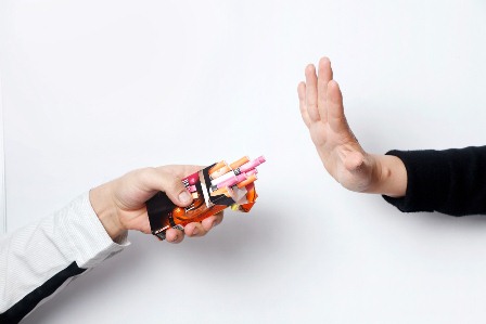 Terapia psicológica y farmacológica, tratamiento del IMSS contra la adicción al tabaco