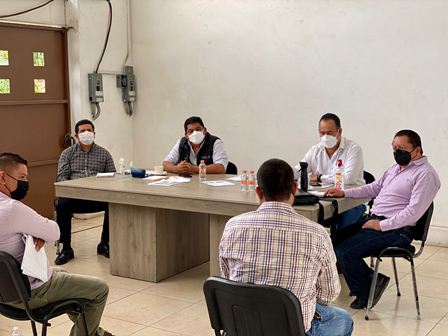 Exhortan a solucionar conflicto