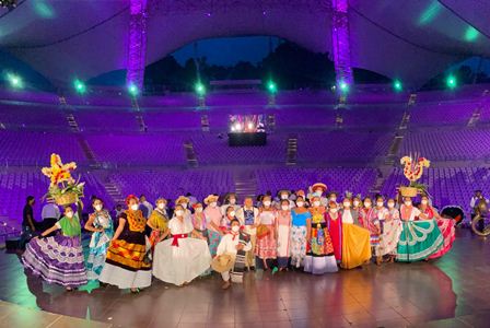 Disfrutan miles de personas desde sus hogares, la fiesta y algarabía de la Guelaguetza Digital 2021