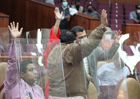 Exigen a Secretaría de Finanzas otorgar recursos a Universidad Autónoma Comunal de Oaxaca