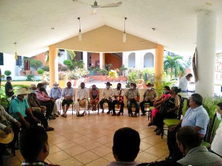 Concilian conflicto político-social en San Antonio Tepetlapa, Oaxaca