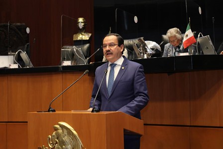 Deben prohibirse las comisiones a tarjetas de crédito y débito: García Yáñez