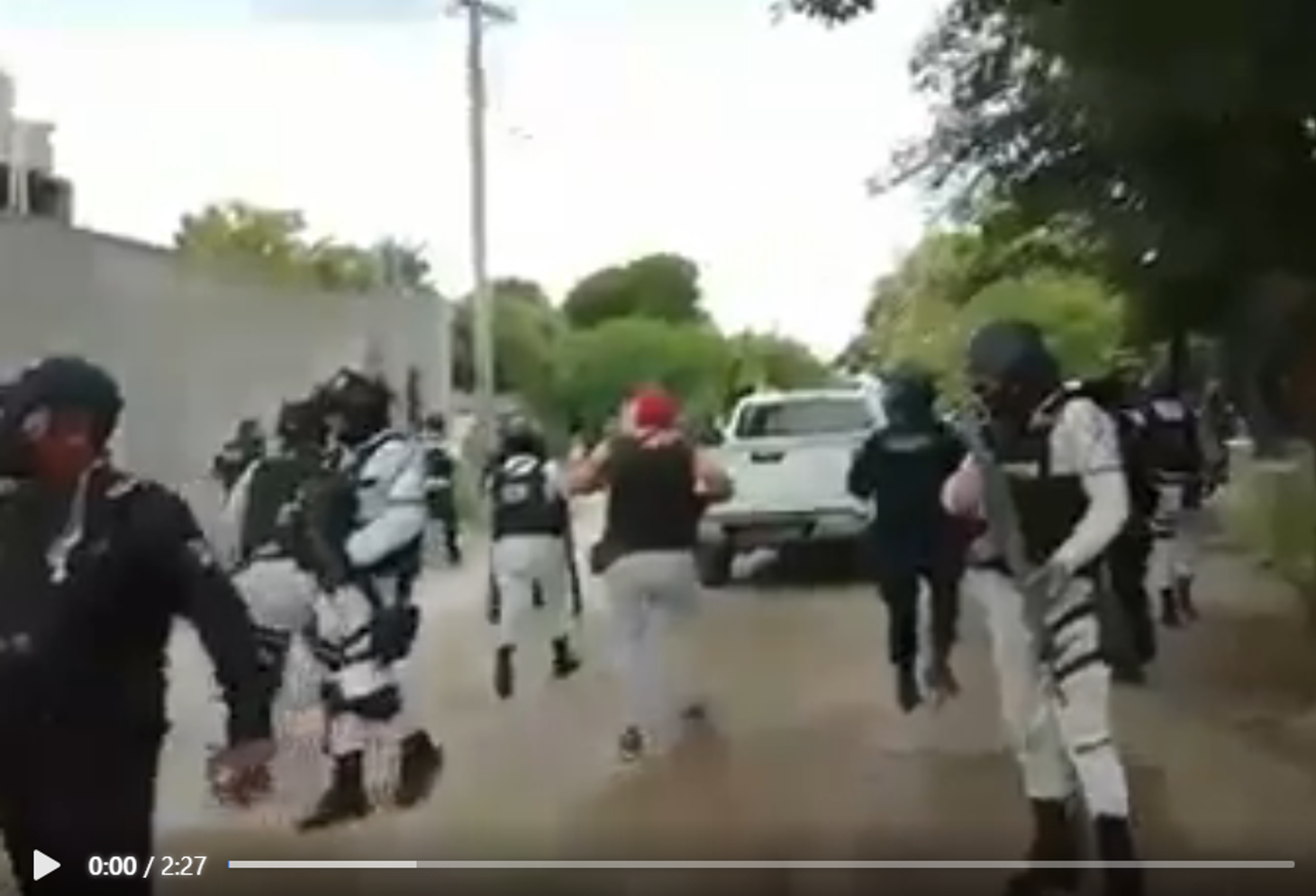 Un muerto deja cateo por elementos de la Fiscalía General de Oaxaca y de la Guardia Nacional, en la localidad de indígenas ikoots de San Francisco del Mar 