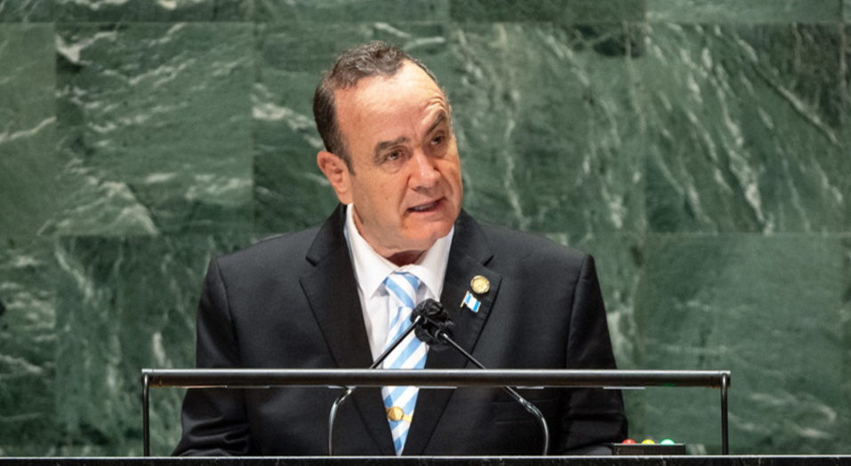 GUATEMALA INSTA A CONSTRUIR “MUROS DE PROSPERIDAD” PARA DETENER LA MIGRACIÓN IRREGULAR