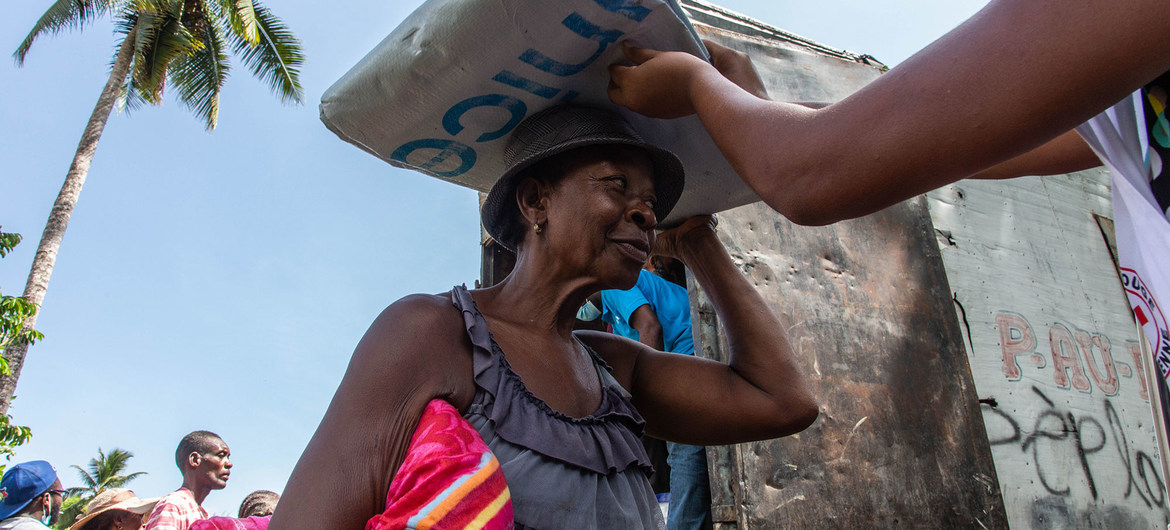 La ONU insta a los Estados a no deportar a los haitianos y a evaluar sus necesidades de protección