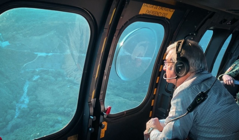 PRESIDENTE SUPERVISA AVANCE DE CONSTRUCCIÓN DE CARRETERA DE OAXACA A PUERTO ESCONDIDO