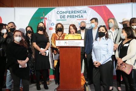 Grupo plural de diputados