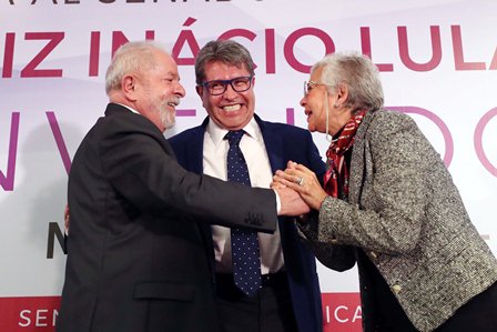 Política en Movimiento