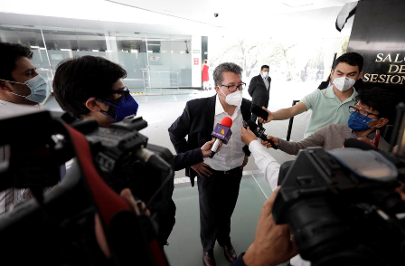 Beneplácito de Ricardo Monreal por amparo que concedió juez federal a Del Río Virgen