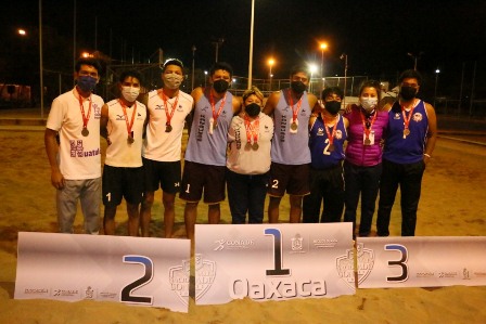Definen a las parejas que representarán a Oaxaca en el Macro Regional de voleibol de playa