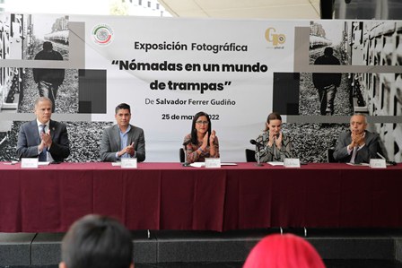 “Nómadas en un Mundo de Trampas”, exposición fotográfica de Salvador Ferrer en el Senado