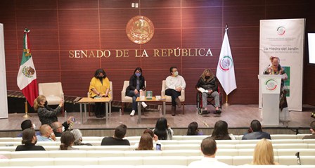 Presentan en el Senado el libro “La Hiedra del Jardín. Antología de Historias de Vida”