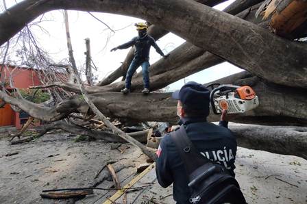 Aplicó Municipio de Oaxaca de Juárez operativo para atender afectaciones por una tromba