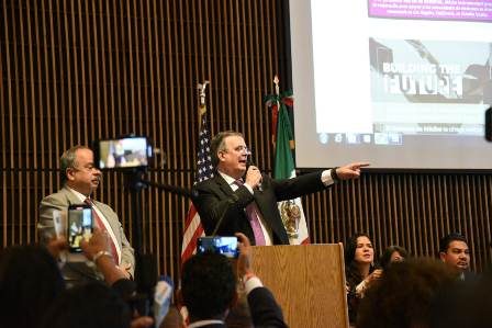 Presentan proyecto “Building the Future” para la comunidad mexicana en Estados Unidos