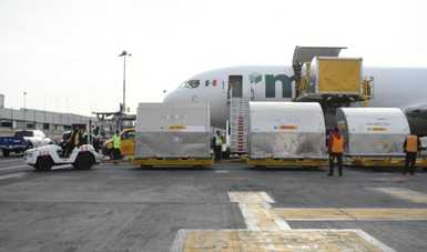 Arriba a México primer embarque de vacunas contra COVID-19 para niñas y niños de 5 a 11 años