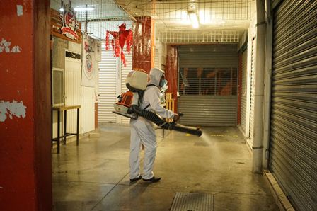 Limpios, seguros y sanitizados mercados tradicionales de Oaxaca de Juárez