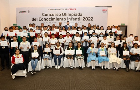 Premian a 67 estudiantes ganadores de la Olimpiada del Conocimiento Infantil 2022