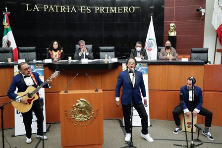 Reconoce Senado de la República a grupo de rock infantil “Los Patita de Perro”