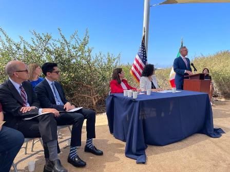 Celebran México y EU