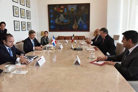 Fortalecen República Dominicana y México relaciones económico-comerciales