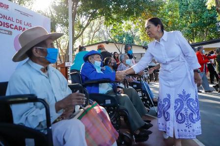 Entrega DIF Oaxaca apoyos funcionales que transforman vidas